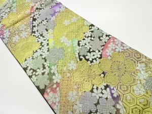 曲線に桜・古典柄模様織出し袋帯